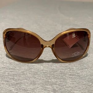 Oscar women’s sunglasses NWT